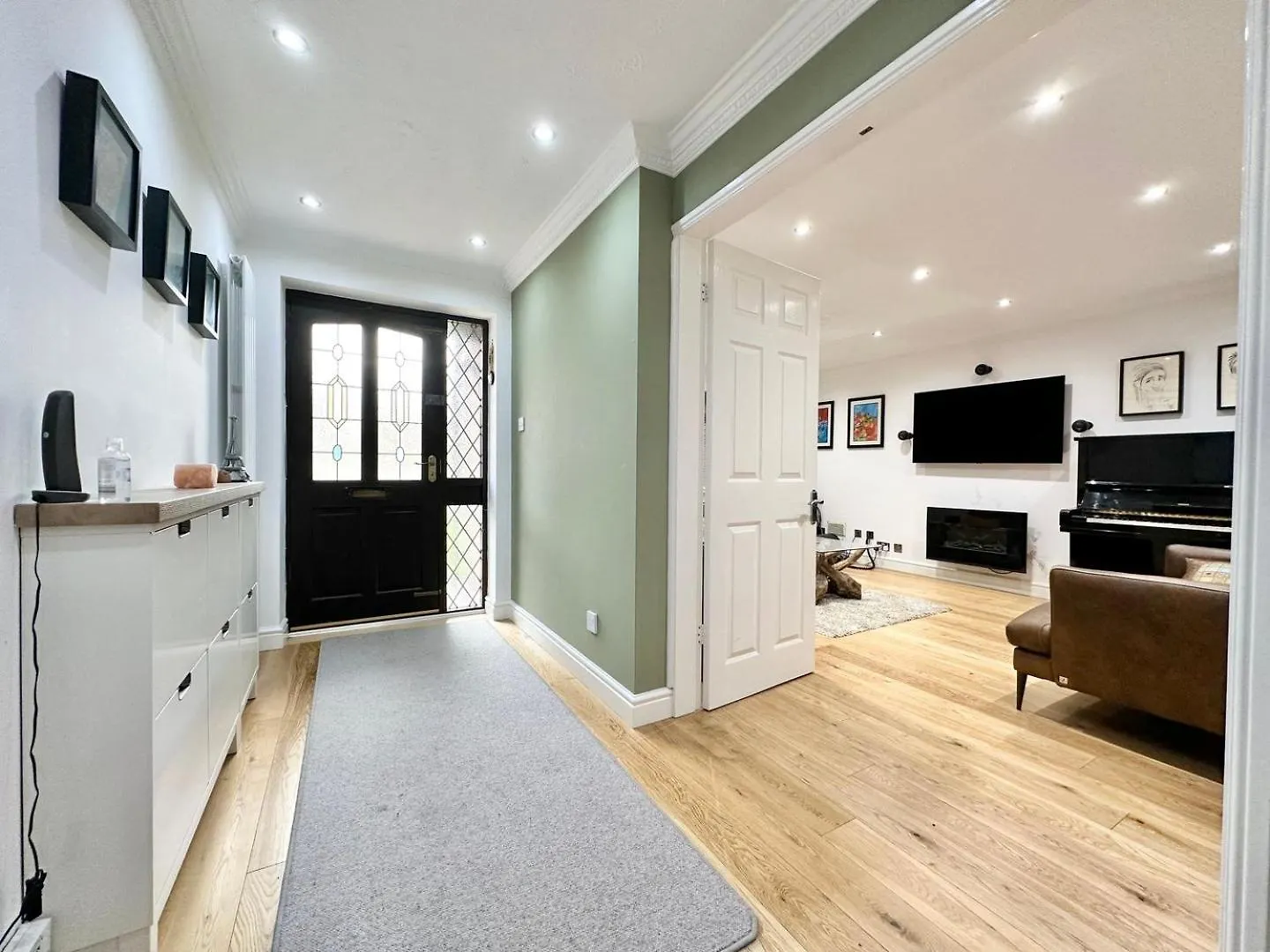 Tranquil Retreat Spacious 4-Bedroom Family Home 리즈 0*,  영국