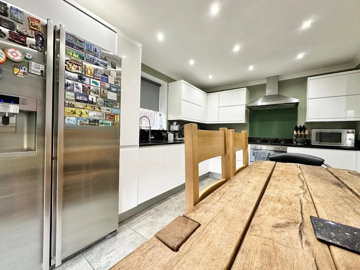 Tranquil Retreat Spacious 4-Bedroom Family Home 리즈 0*,